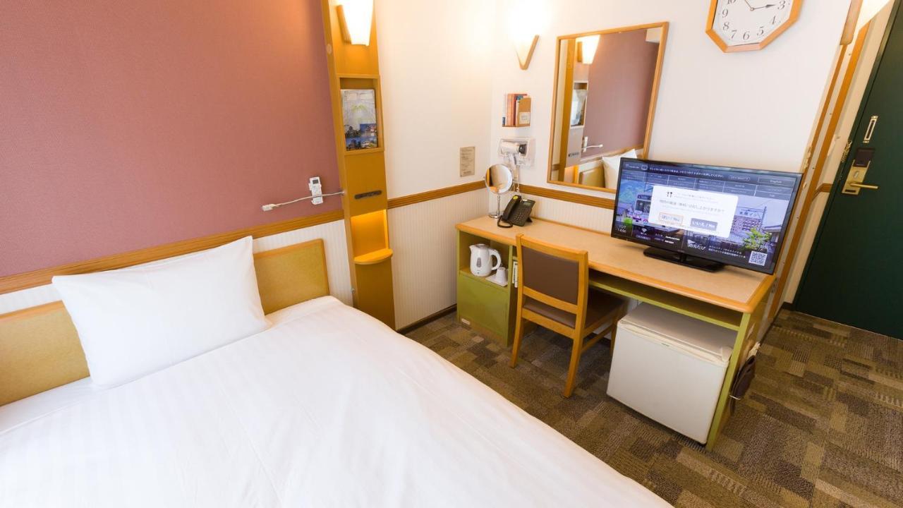 Toyoko Inn Shin-Yokohama Ekimae Honkan Zewnętrze zdjęcie
