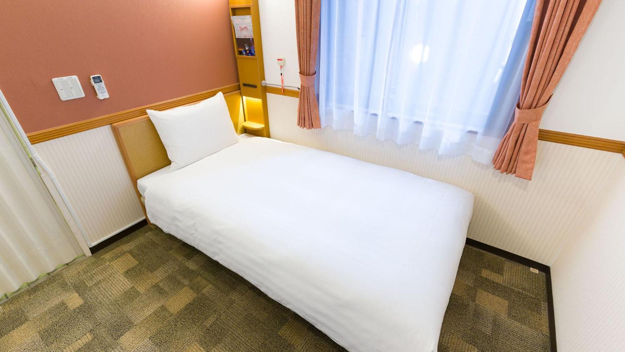 Toyoko Inn Shin-Yokohama Ekimae Honkan Pokój zdjęcie